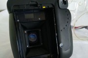 拍立得富士mini8（用一张照片记录每个精彩瞬间，让生活充满艺术气息）