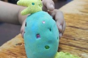恐龙的生蛋方式探秘（揭开恐龙孵化的神秘面纱）